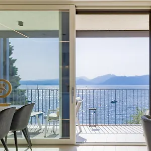 Salvatorehomes - Luxurious Dreamview Waterfront In With Pool - Casa Azura - A 5 Star Luxury Collection At Garda Apartment Torri Del Benaco